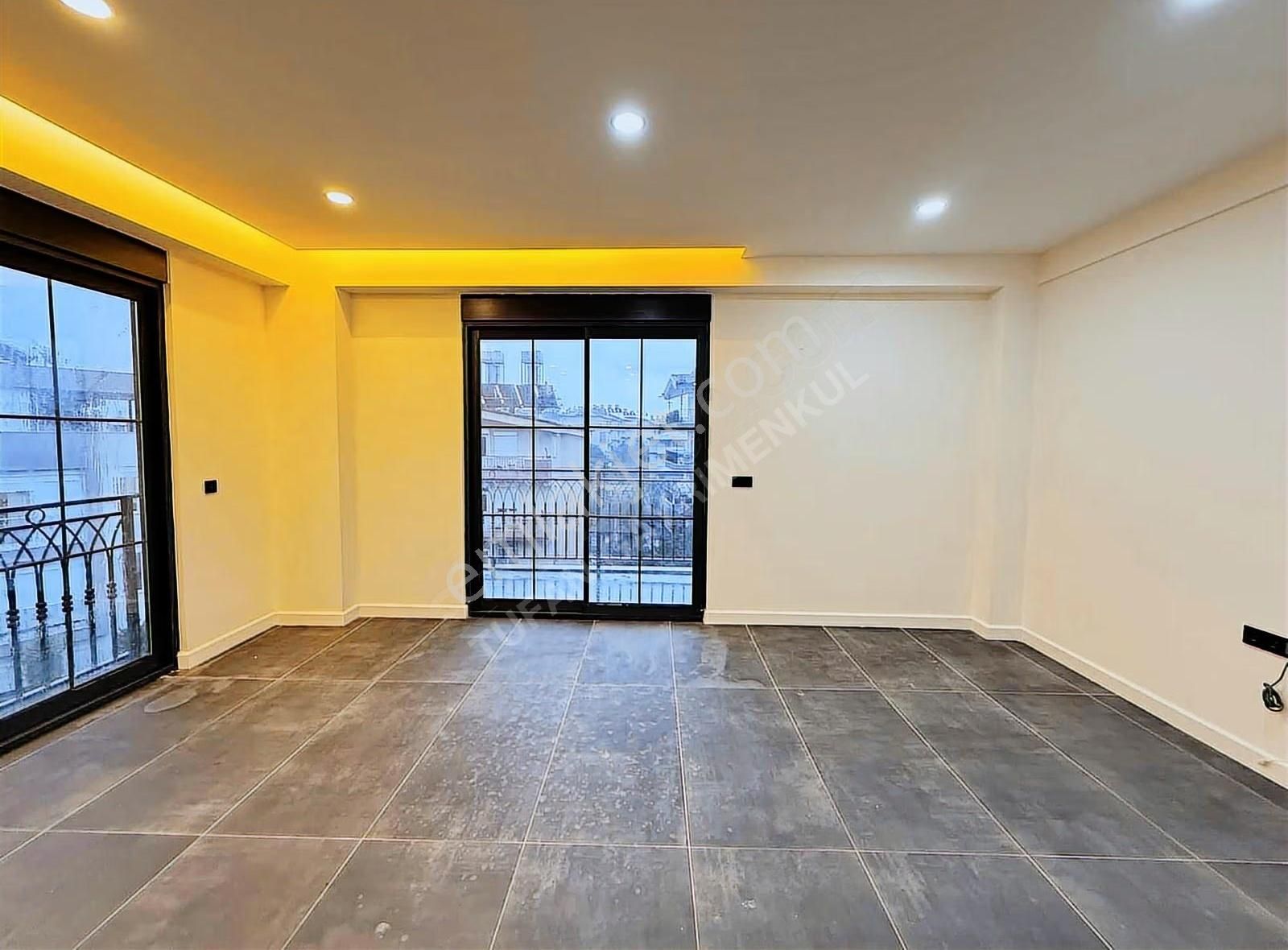 Manavgat Side'de Satılık Ultralüks 3+1 Havuzlu Sitede Daire - Görsel 16