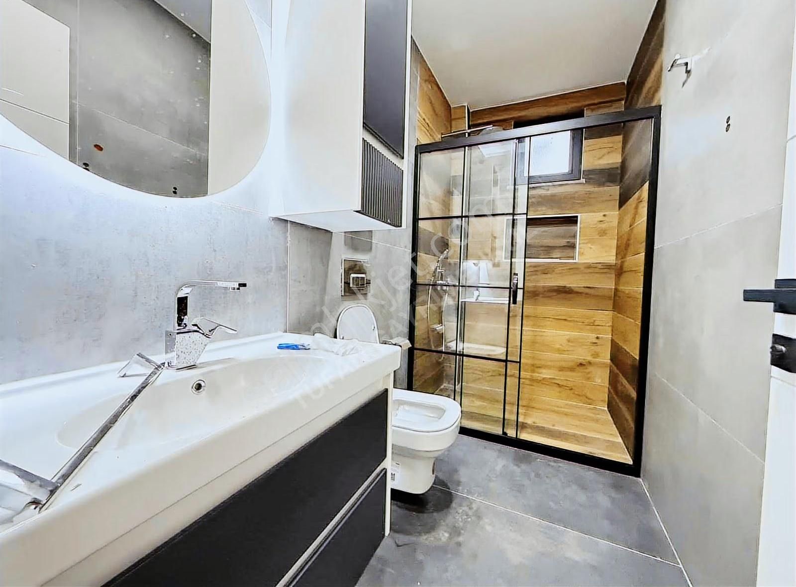 Denize Yakın Sidede Havuzlu Sitede Lüks 3+1 Dubleks - Görsel 35