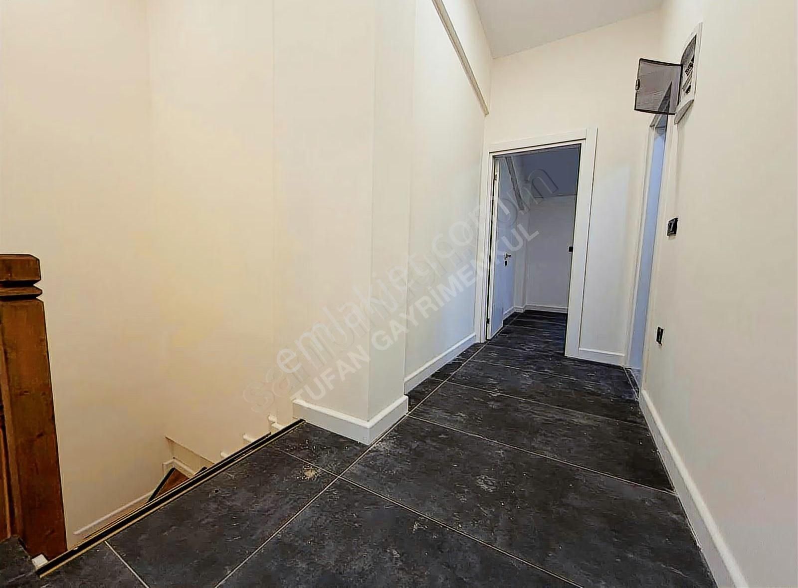 Denize Yakın Sidede Havuzlu Sitede Lüks 3+1 Dubleks - Görsel 34