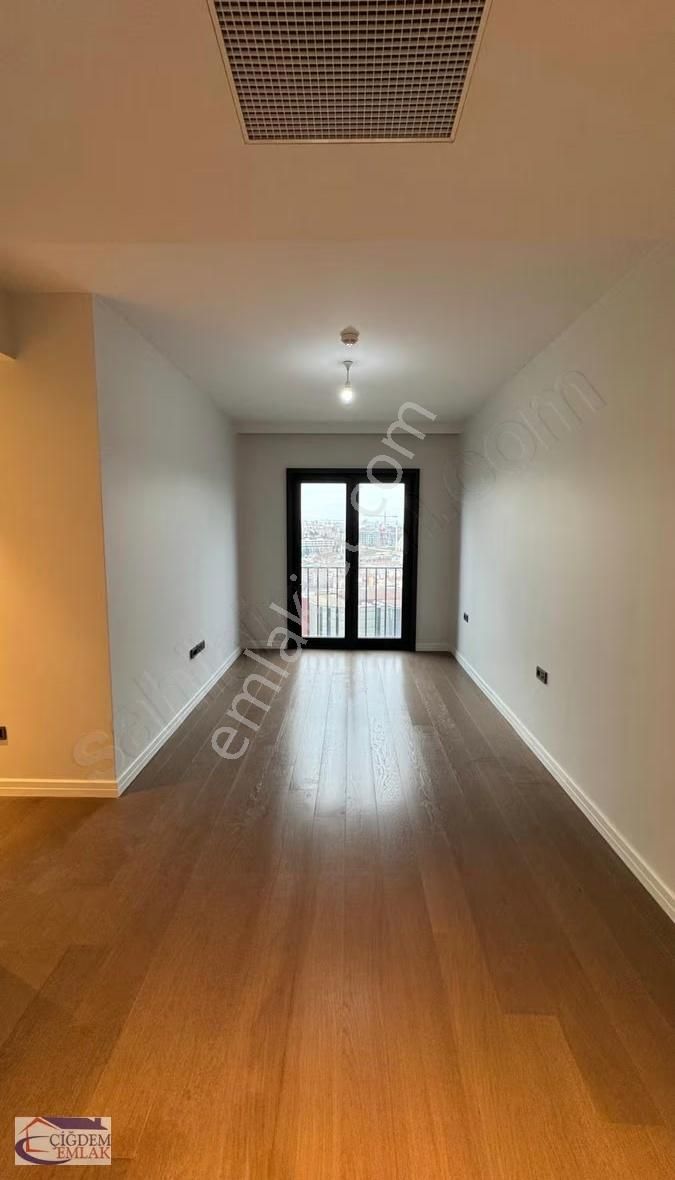 Merkezi Konumda 4+1 12. Kat Geniş Ve Ferah Kiralık Daire - Görsel 10