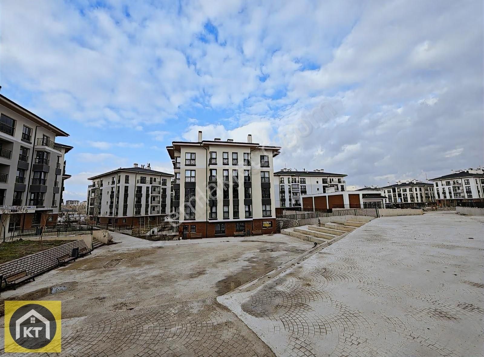 K.topçu'dan Tok'de 2+1 80m2 Çift Banyolu Kapalı Otoparklı Daire - Görsel 8