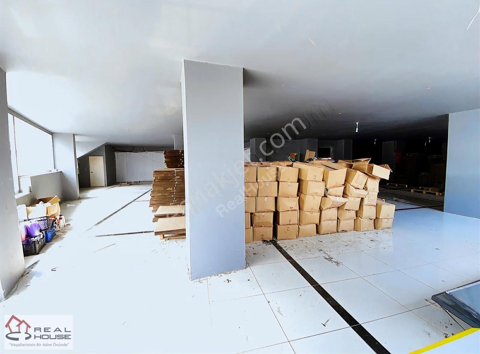 Realhouse Gayrimenkul'den Yıldırım Beyazıt Cad.kiralık 1700m2 - Görsel 6