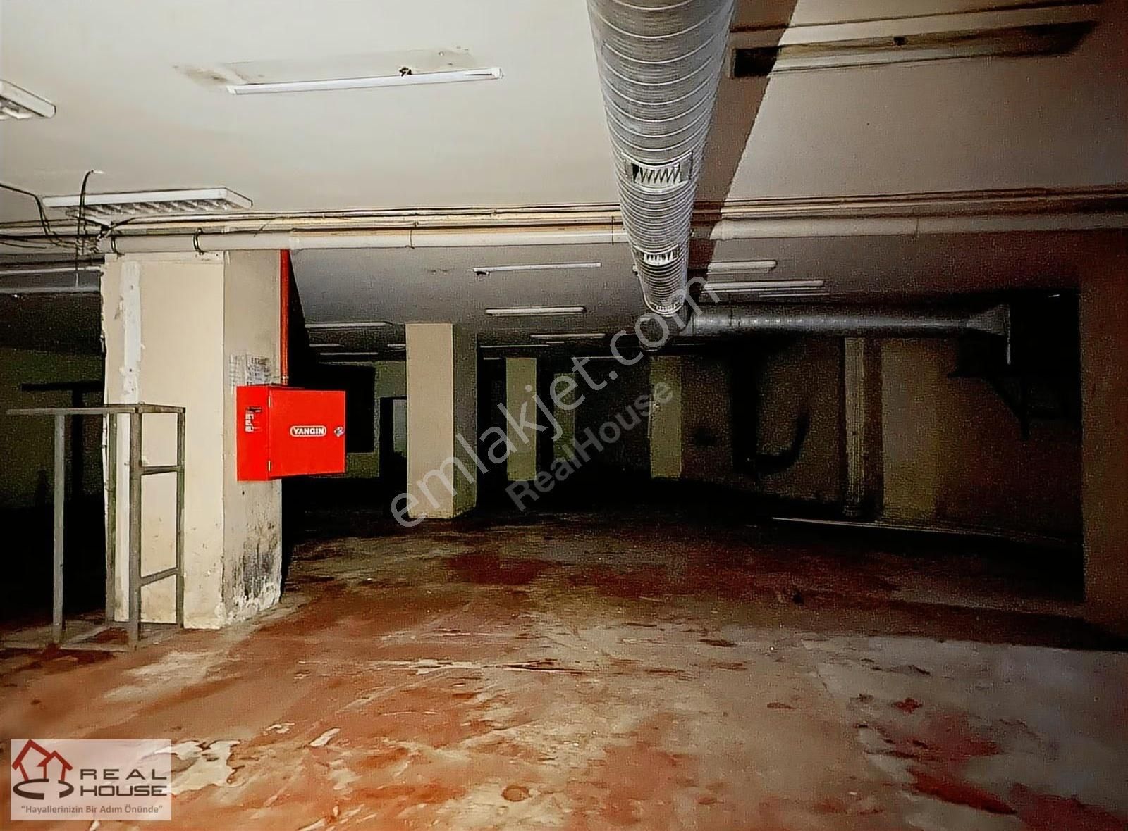 Realhouse Gayrimenkul'den Yıldırım Beyazıt Cad.kiralık 1700m2 - Görsel 14