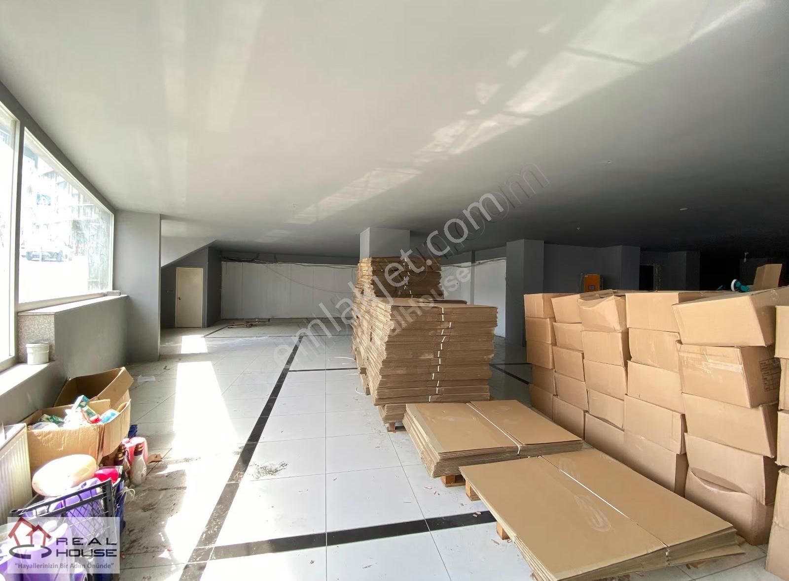 Realhouse Gayrimenkul'den Yıldırım Beyazıt Cad.kiralık 1700m2 - Görsel 12