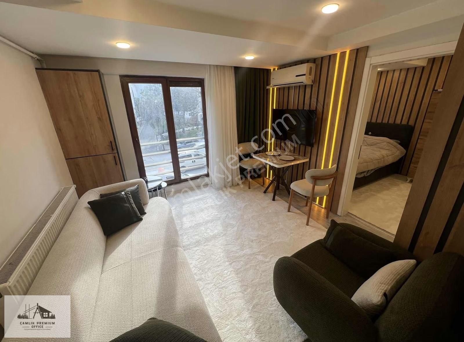 Lise Caddesin'de 1+1 Lüks Eşyalı Apart