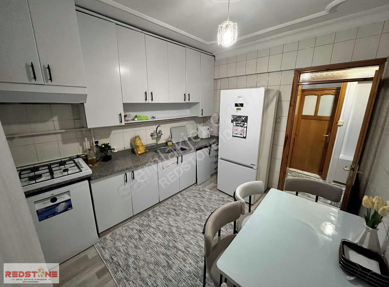 Redstone İdol'den Apart Fiyatına Daire