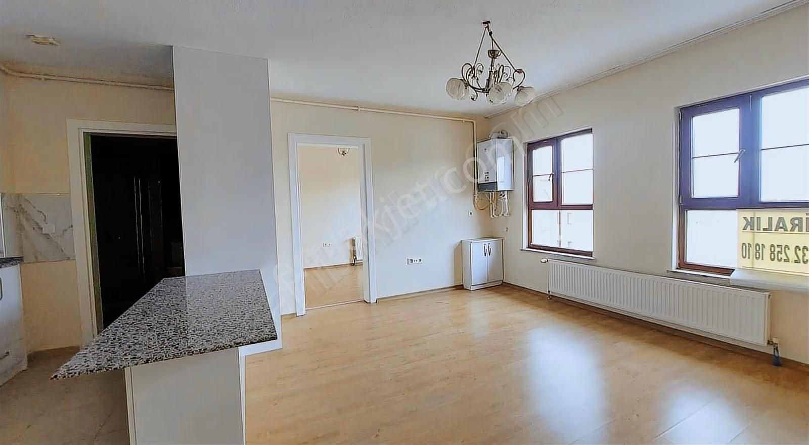 Toki'de Kullanışlı Ada Mutfaklı Temiz 2+1 Daire - Görsel 5