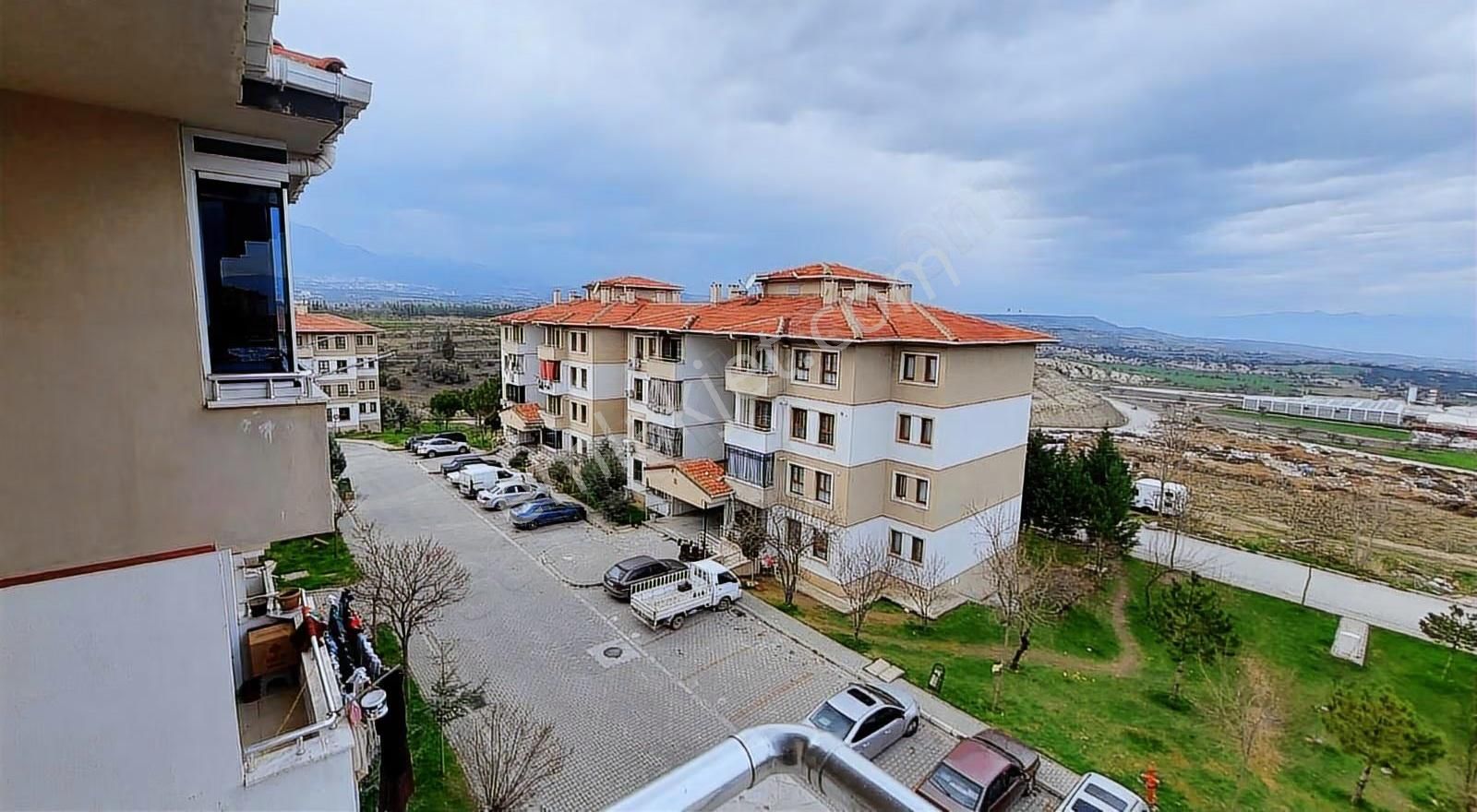 Toki'de Kullanışlı Ada Mutfaklı Temiz 2+1 Daire - Görsel 20