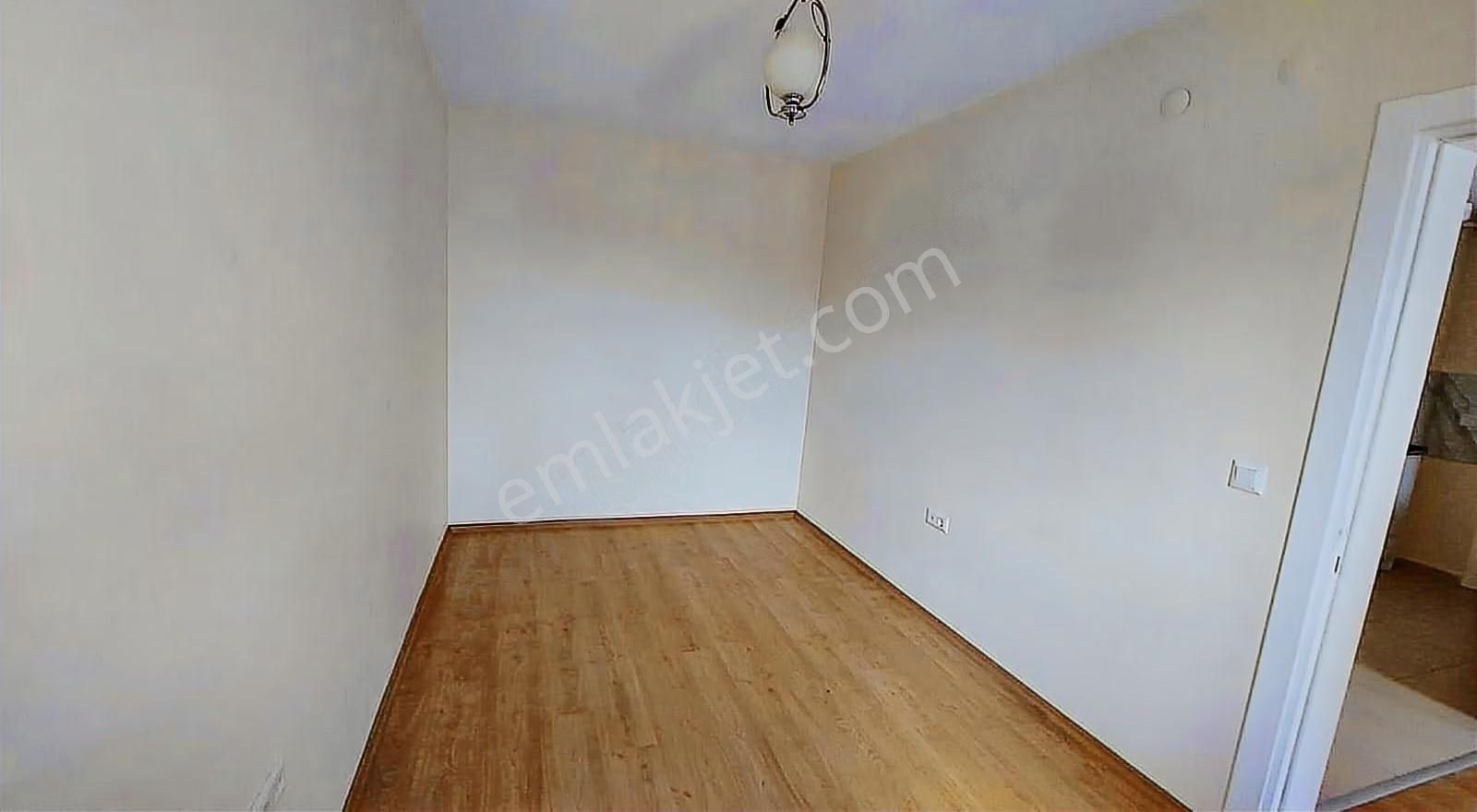 Toki'de Kullanışlı Ada Mutfaklı Temiz 2+1 Daire - Görsel 9