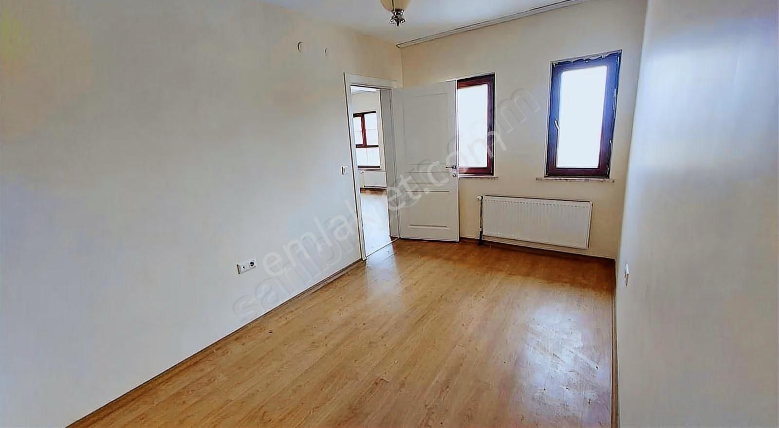 Toki'de Kullanışlı Ada Mutfaklı Temiz 2+1 Daire - Görsel 12