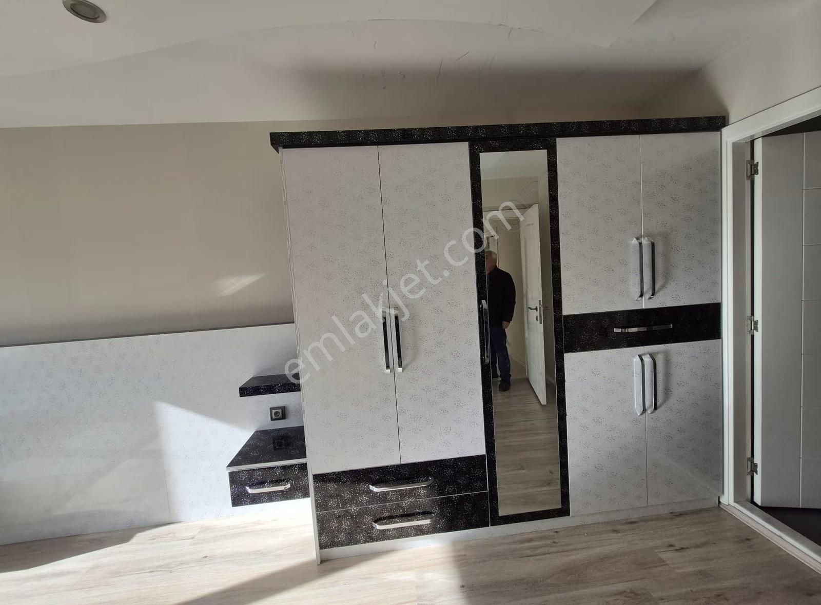 Mükemmel Lokasyonda Site İçi Kule Konutlarında Kiralık Daire - Görsel 20