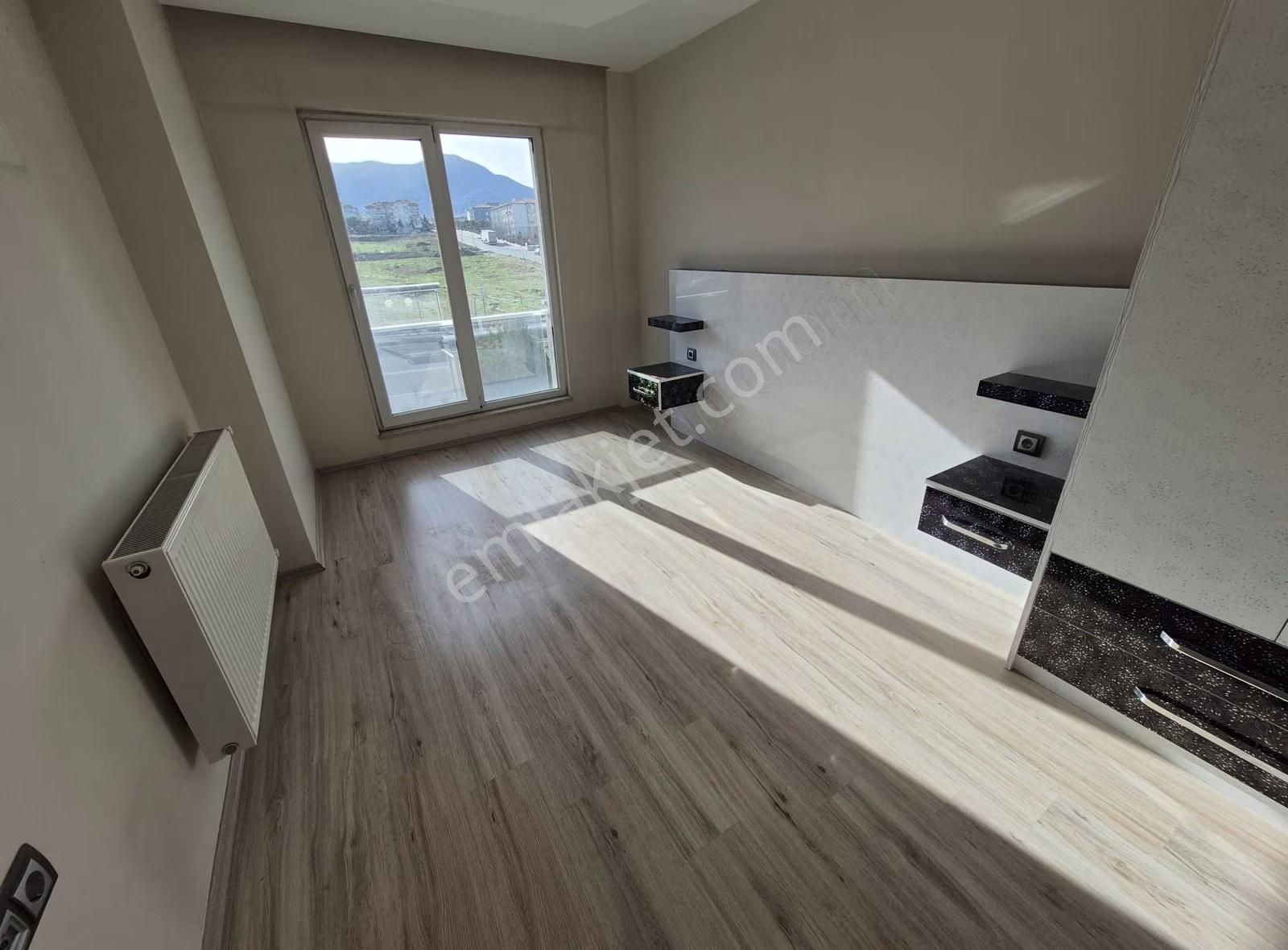 Mükemmel Lokasyonda Site İçi Kule Konutlarında Kiralık Daire - Görsel 12