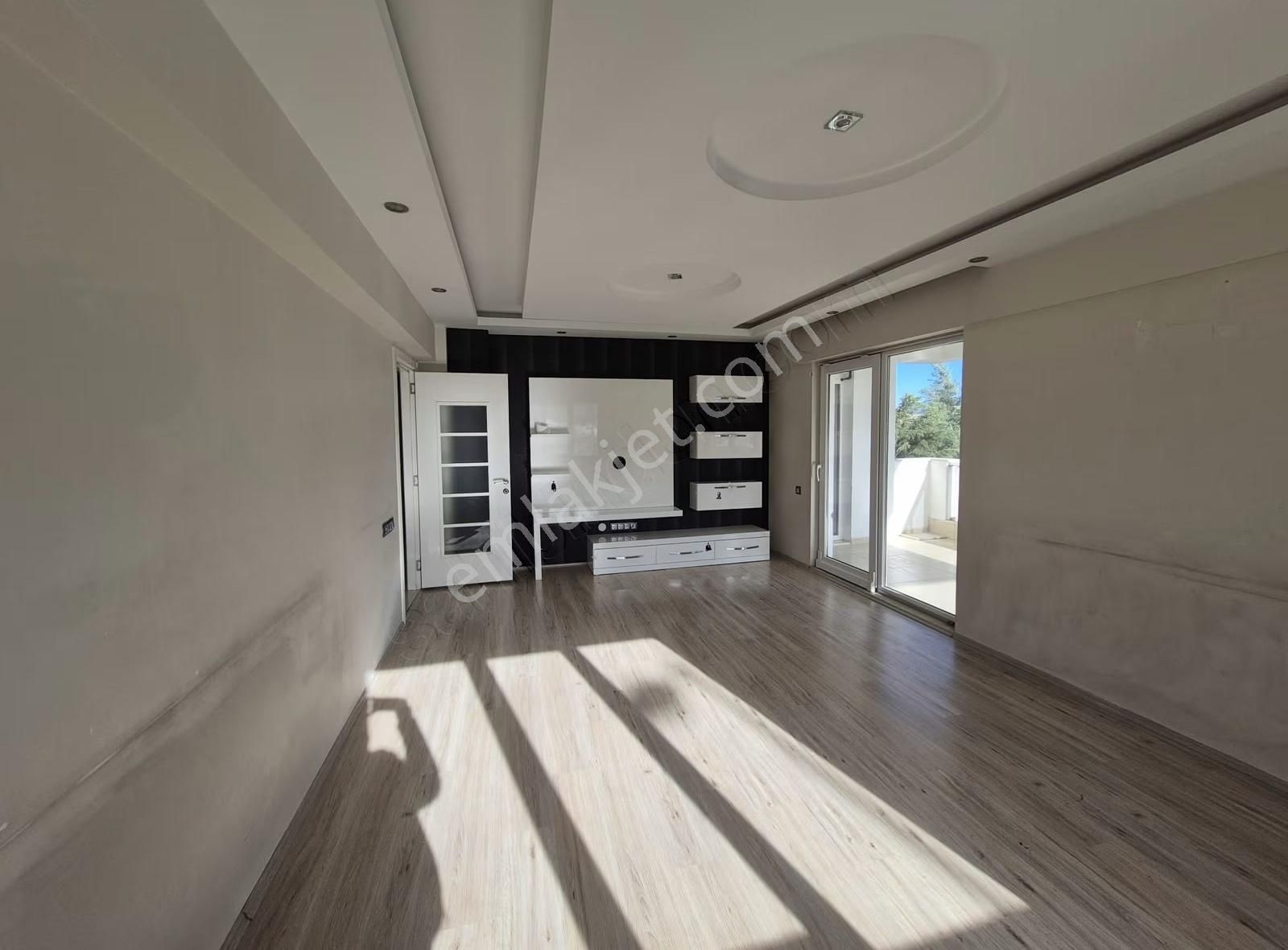 Mükemmel Lokasyonda Site İçi Kule Konutlarında Kiralık Daire - Görsel 10