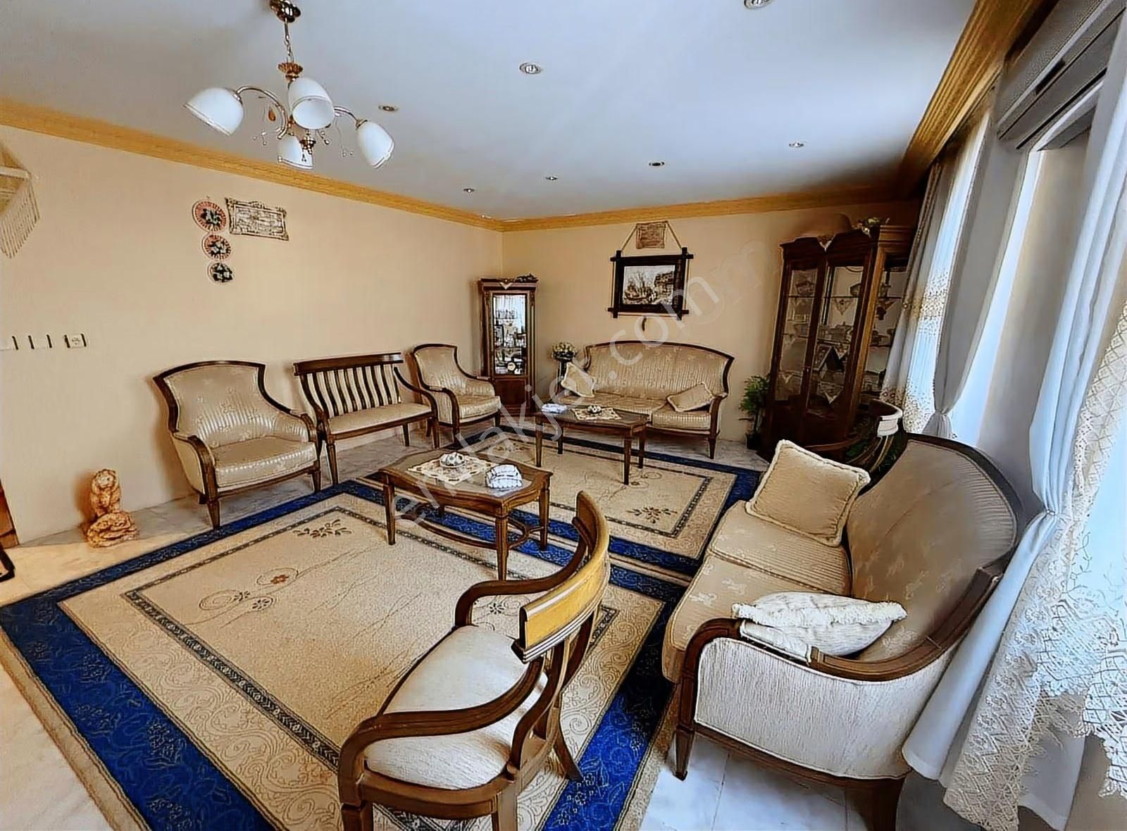 Odak'tan Buharkent Meryemoğlu'nda 3 Katlı Fırsat Müstakil Bina