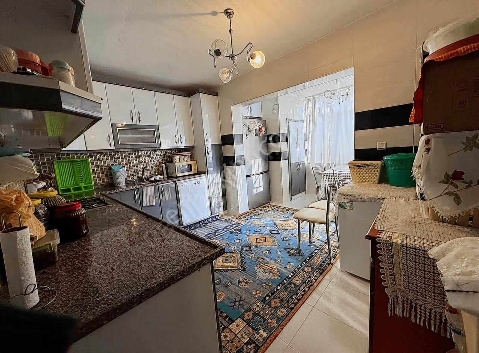 Odak'tan Buharkent Meryemoğlu'nda 3 Katlı Fırsat Müstakil Bina - Görsel 4