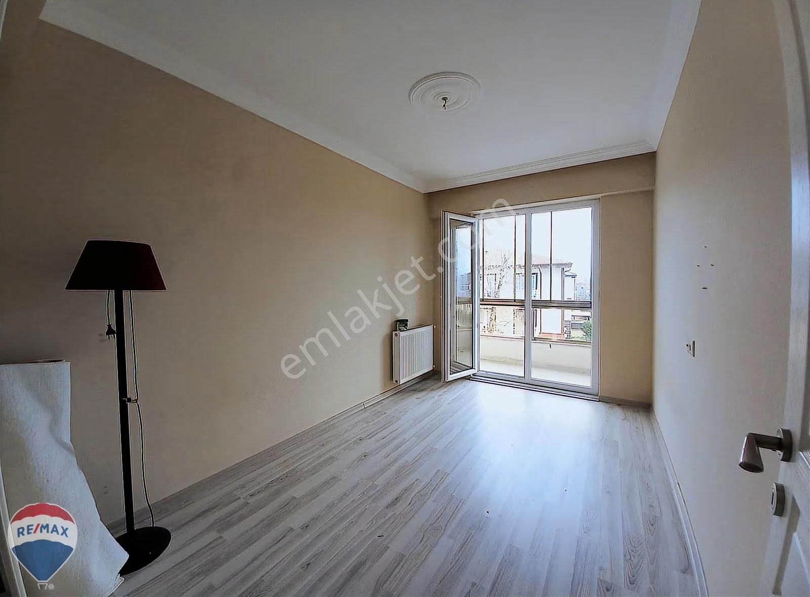 Remax Mavi-çağer Yazlık Loca 3 Sitesi Öncephe Depolu 3+1 Kiralık - Görsel 16
