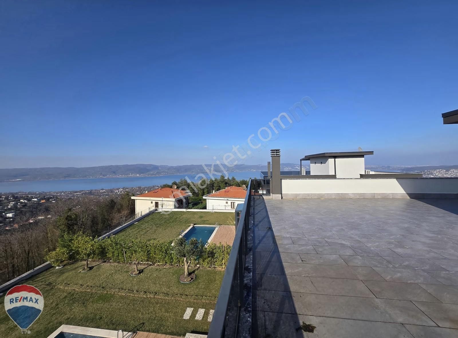 Remax Göl Ve Doğa Manzaralı M. Havuzlu, Bahçeli Lüks Villa - Görsel 22