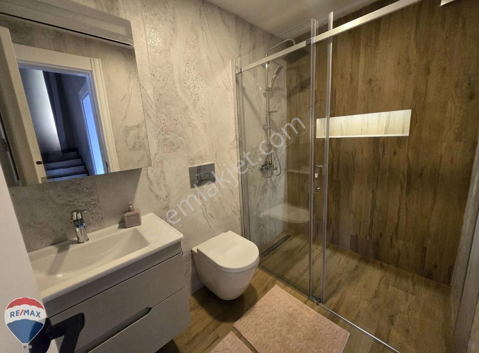 Remax Göl Ve Doğa Manzaralı M. Havuzlu, Bahçeli Lüks Villa - Görsel 13