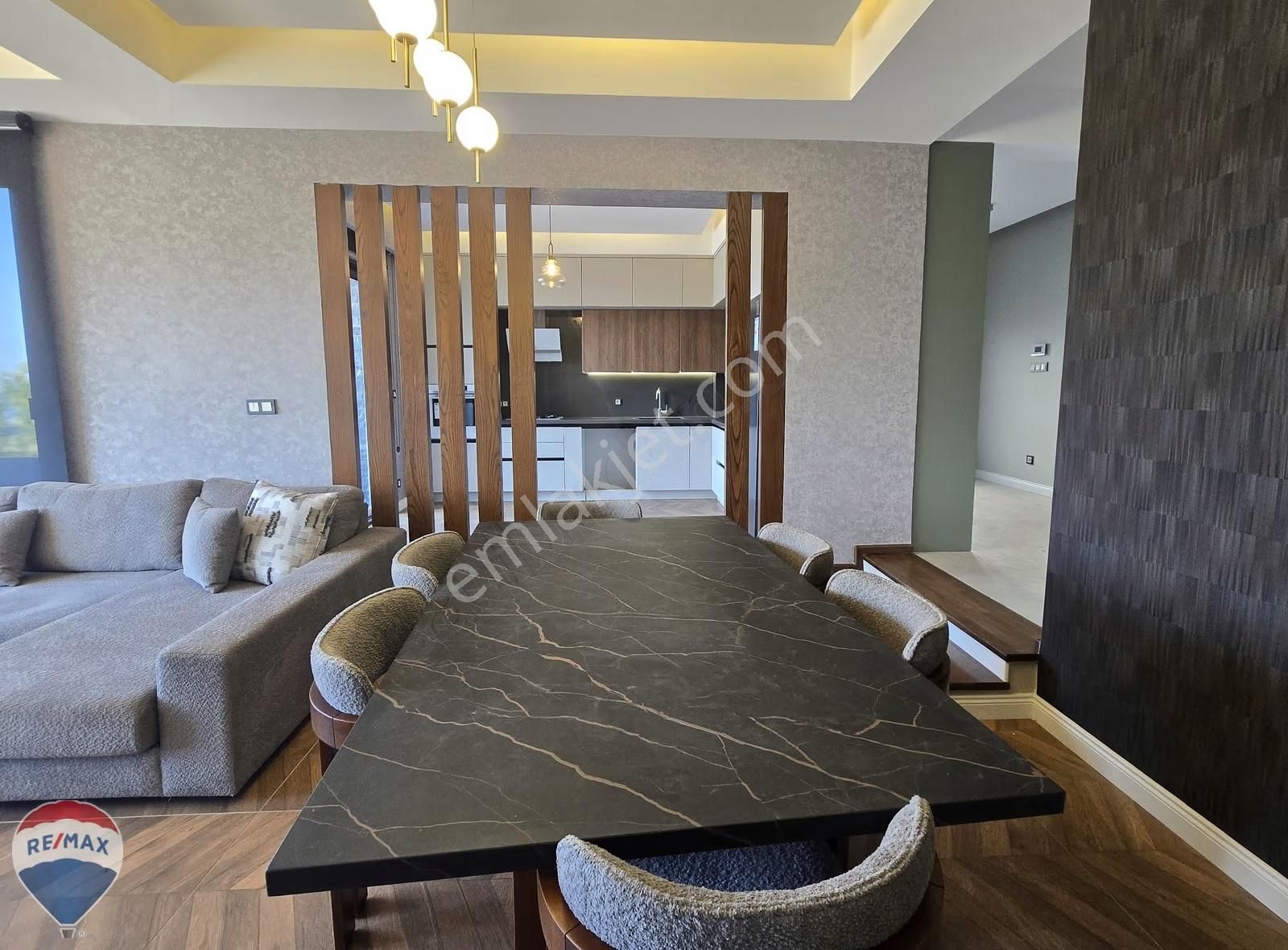 Remax Göl Ve Doğa Manzaralı M. Havuzlu, Bahçeli Lüks Villa - Görsel 12