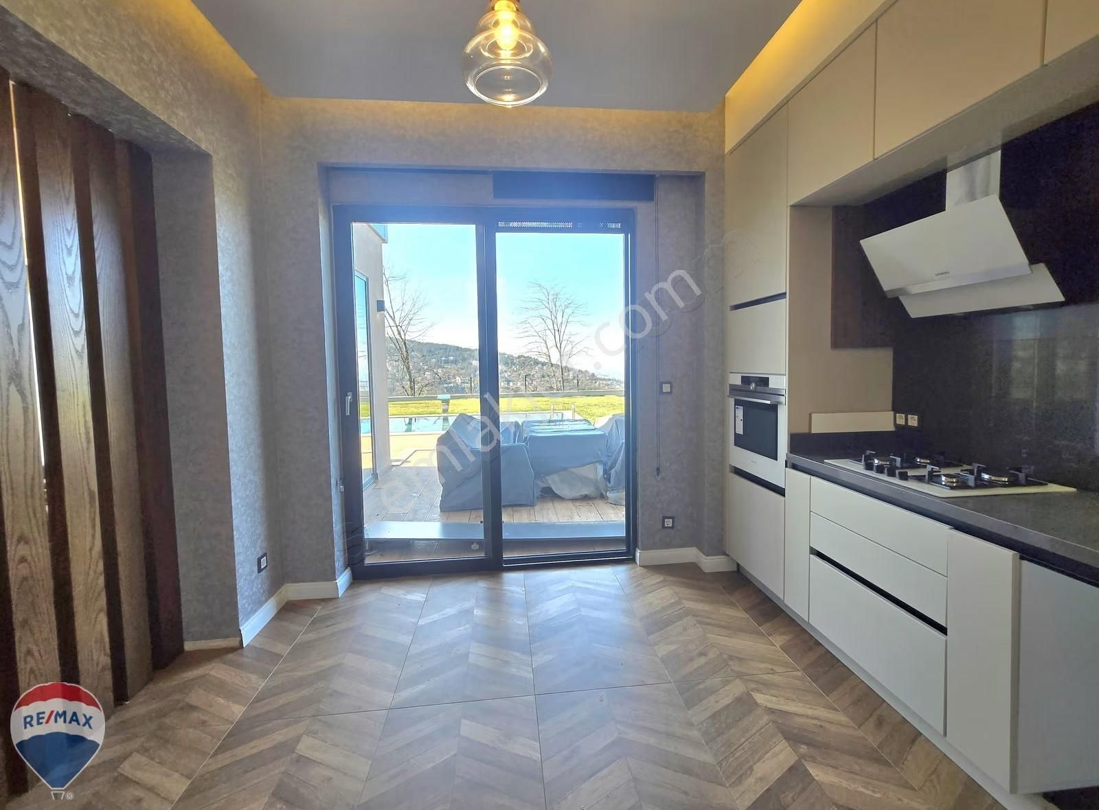 Remax Göl Ve Doğa Manzaralı M. Havuzlu, Bahçeli Lüks Villa - Görsel 30