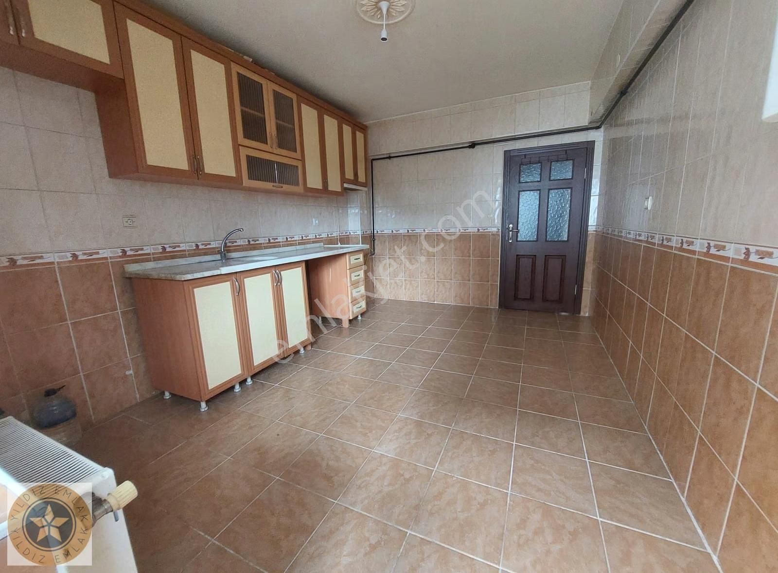Tutlan Bölge Andiçen Mh.kaçırılmaz Bir Daire 3+1 160m2 Arakat - Görsel 17