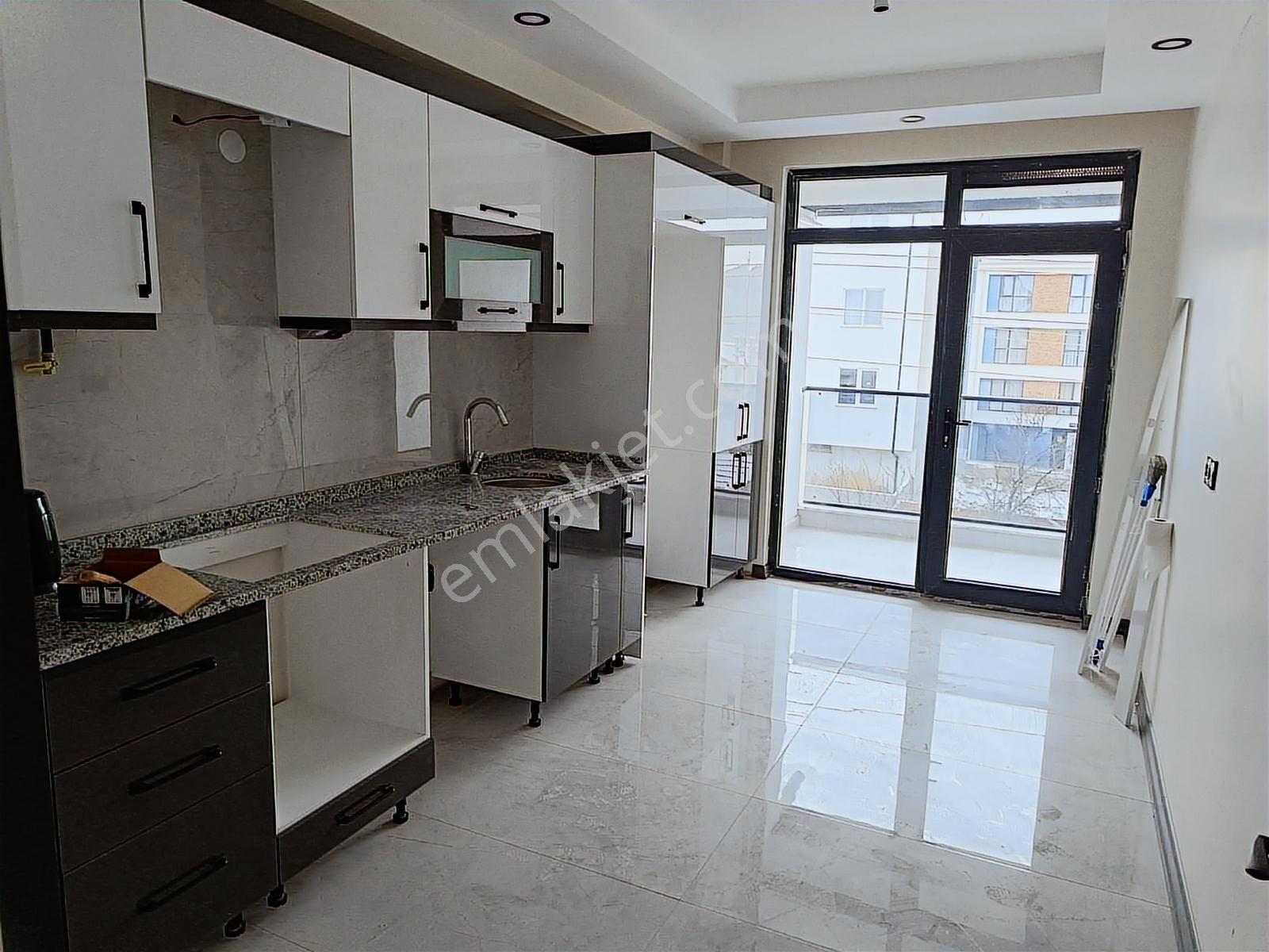 Kiralık Ebeveyn Banyolu Asansörlü Ultra Lüx 3+1 Daire - Görsel 3