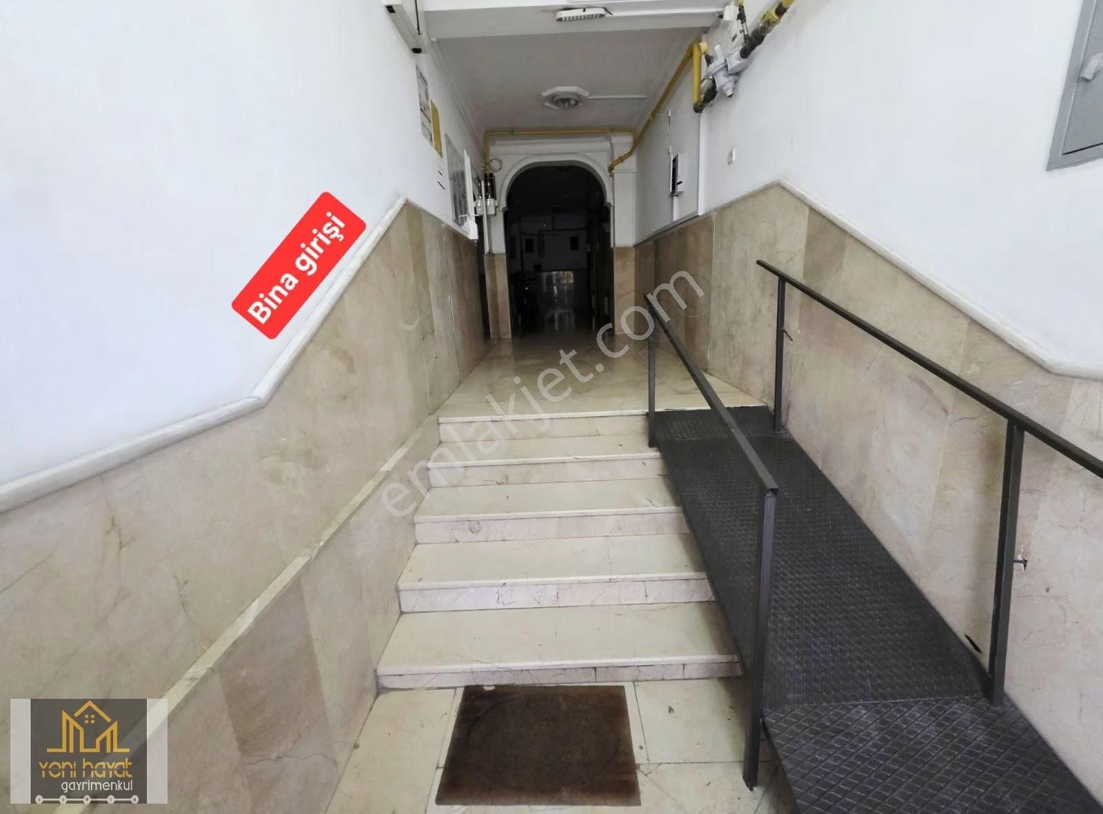 Bahçelievler Mahallesi Ara Kat Asansörlü Fırsat 3+1 Satılık Dair - Görsel 4