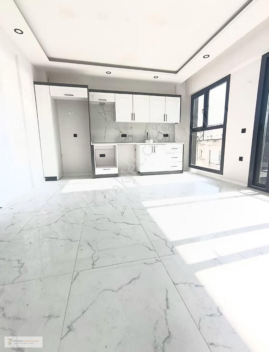 Yatırım Emlak'tan Kuşadası Ege Mah.de Sıfır 1+1 Daire. - Görsel 12