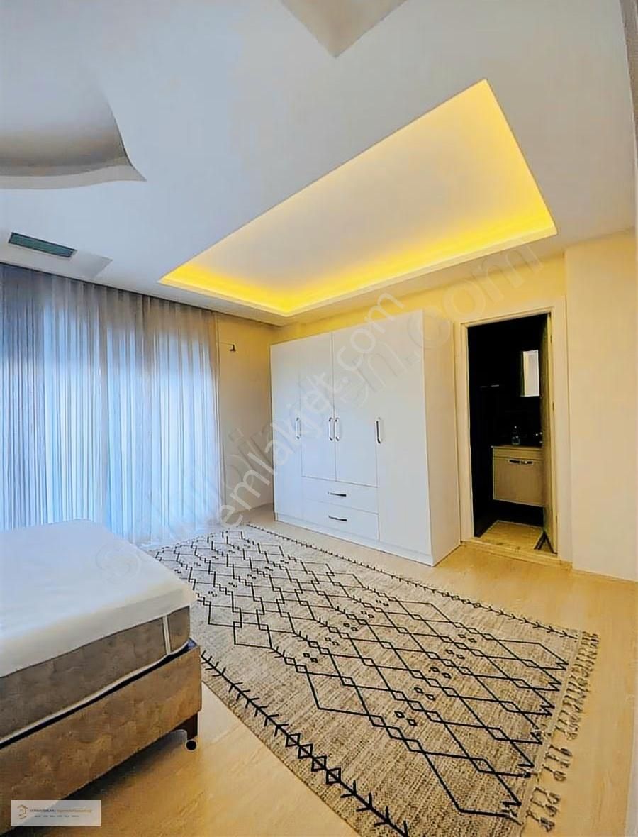 Kuşadası Soğucak'da Satılık Deniz Manzaralı Full Eşyalı Villa - Görsel 2