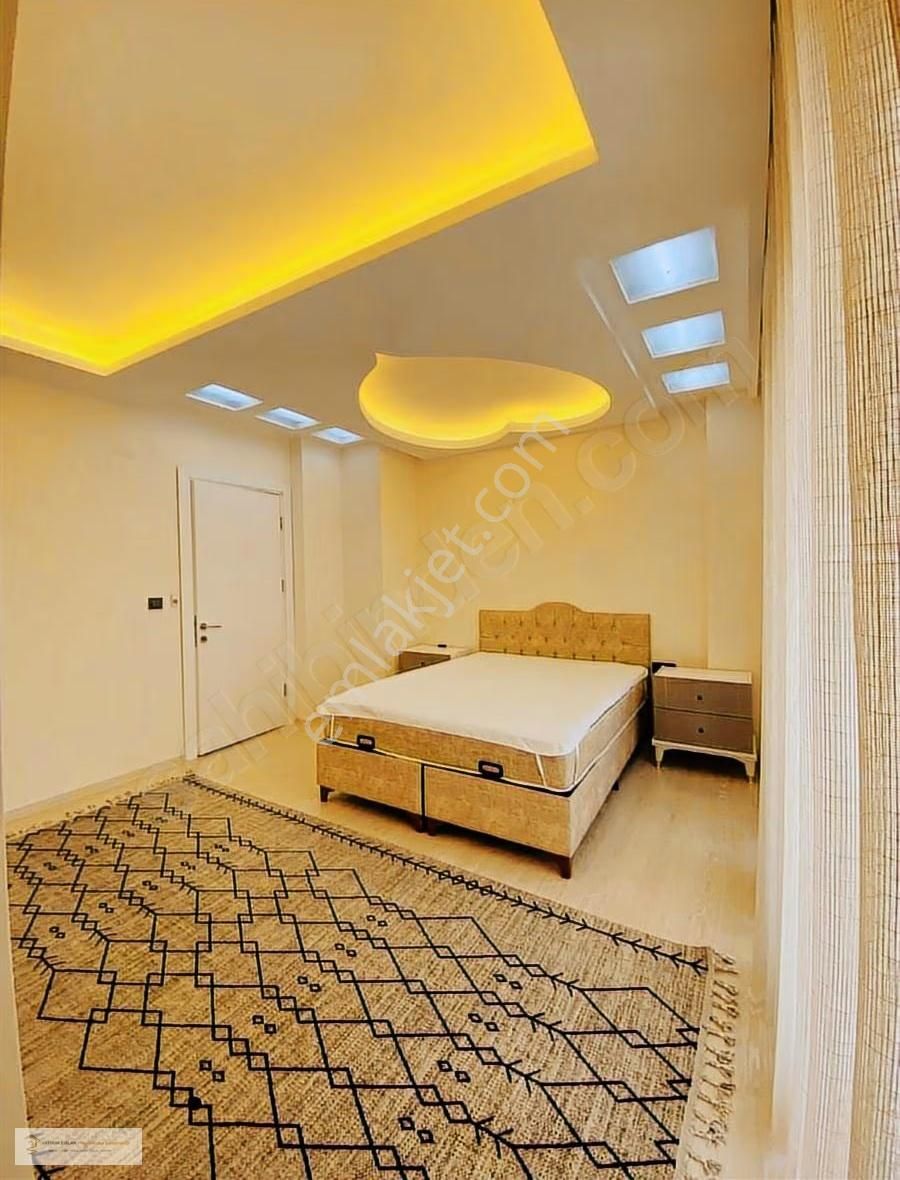 Kuşadası Soğucak'da Satılık Deniz Manzaralı Full Eşyalı Villa - Görsel 6