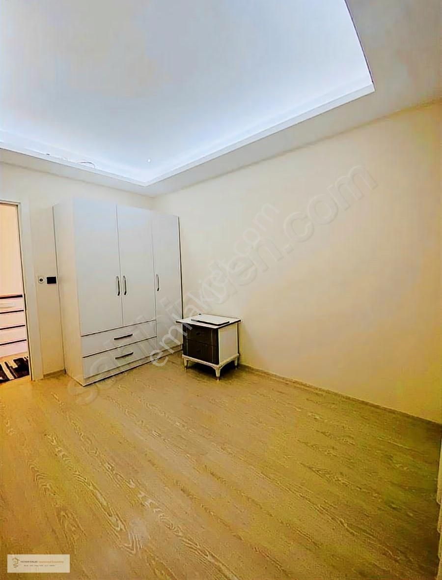 Kuşadası Soğucak'da Satılık Deniz Manzaralı Full Eşyalı Villa - Görsel 19