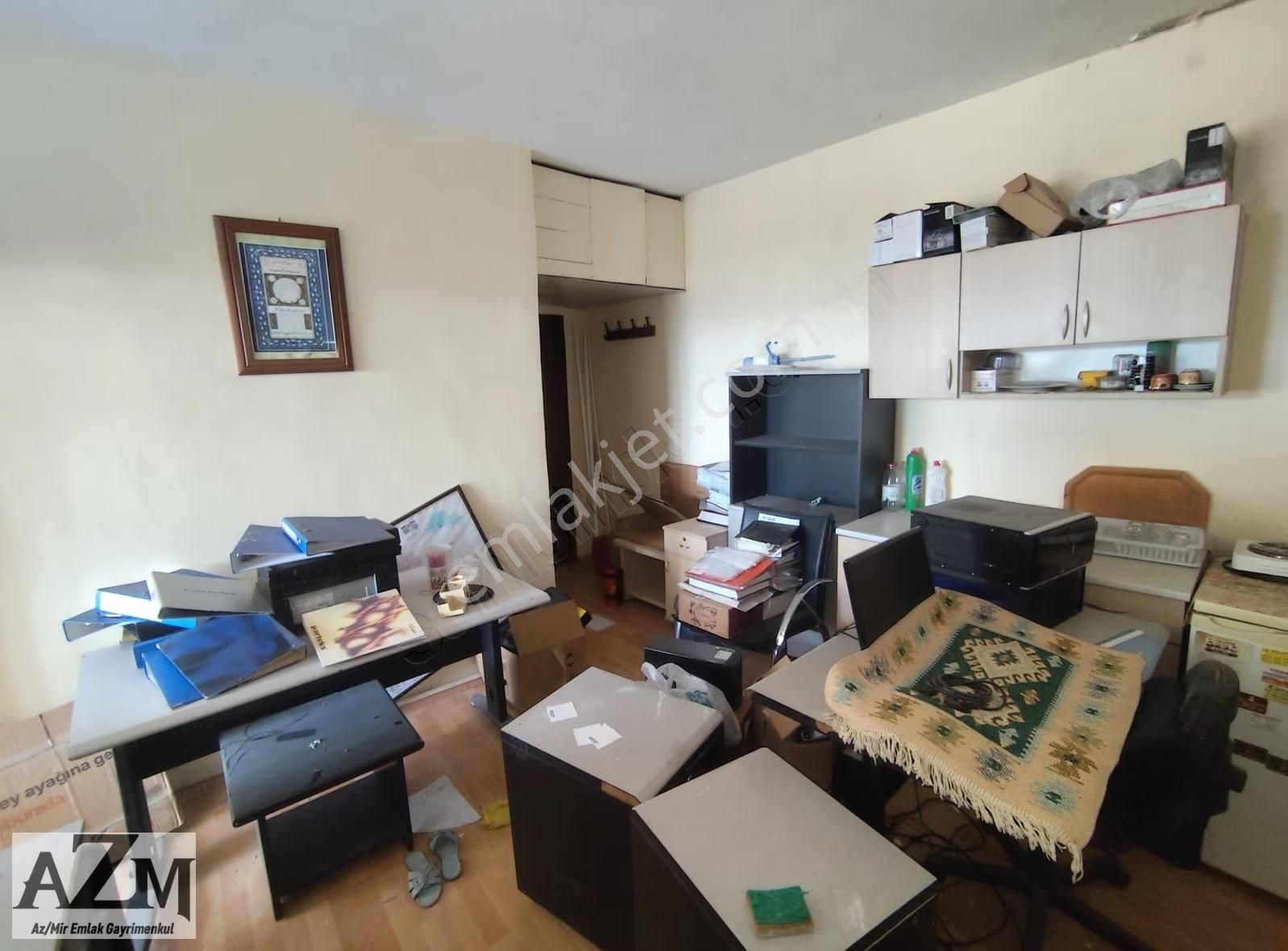 Azmir'den Kiralık 30 M2 Cadde Üstü Asansörlü Ofis For Rent - Görsel 4