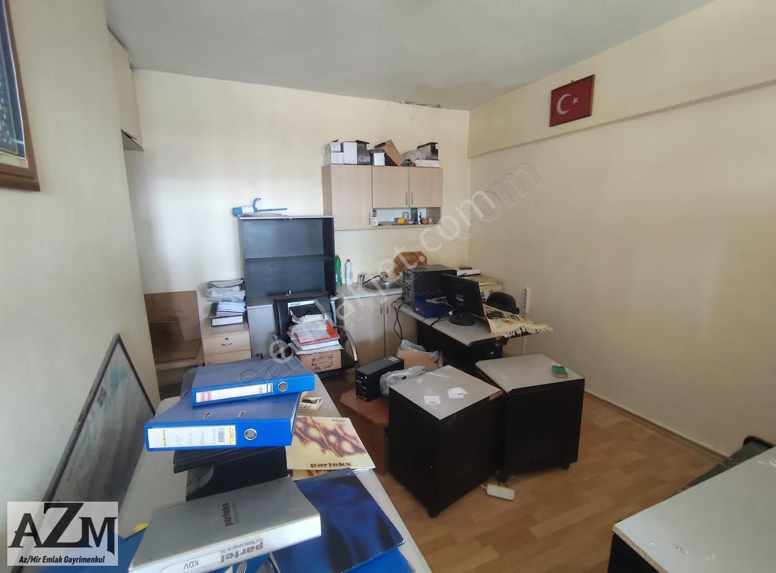 Azmir'den Kiralık 30 M2 Cadde Üstü Asansörlü Ofis For Rent - Görsel 5