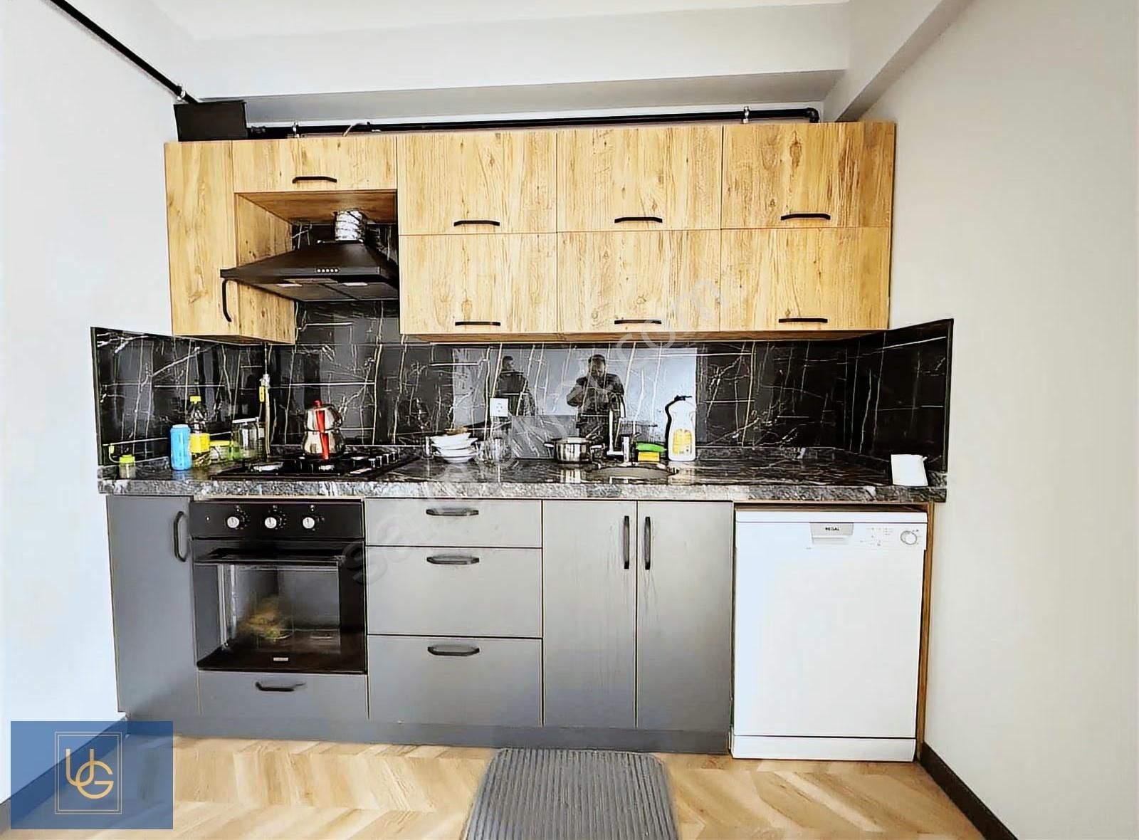 Tramvay'a Yakın Deniz Manzaralı Full Eşyalı Arakat Lüx Geniş - Görsel 14