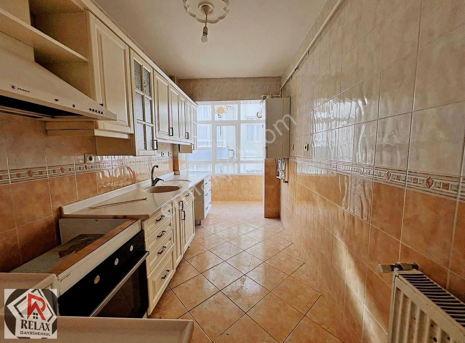 Relax'tan Etlik'in Kalbinde Cadde Üzeri Geniş Ferah 3+1 - Görsel 16