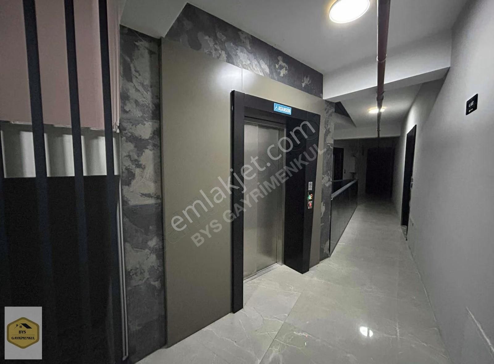 Bys'den Hasanağa Bahçesi Civarı Kiralık Sıfır 1+1 Daire - Görsel 16