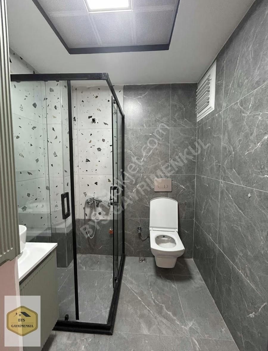 Bys'den Hasanağa Bahçesi Civarı Kiralık Sıfır 1+1 Daire - Görsel 15