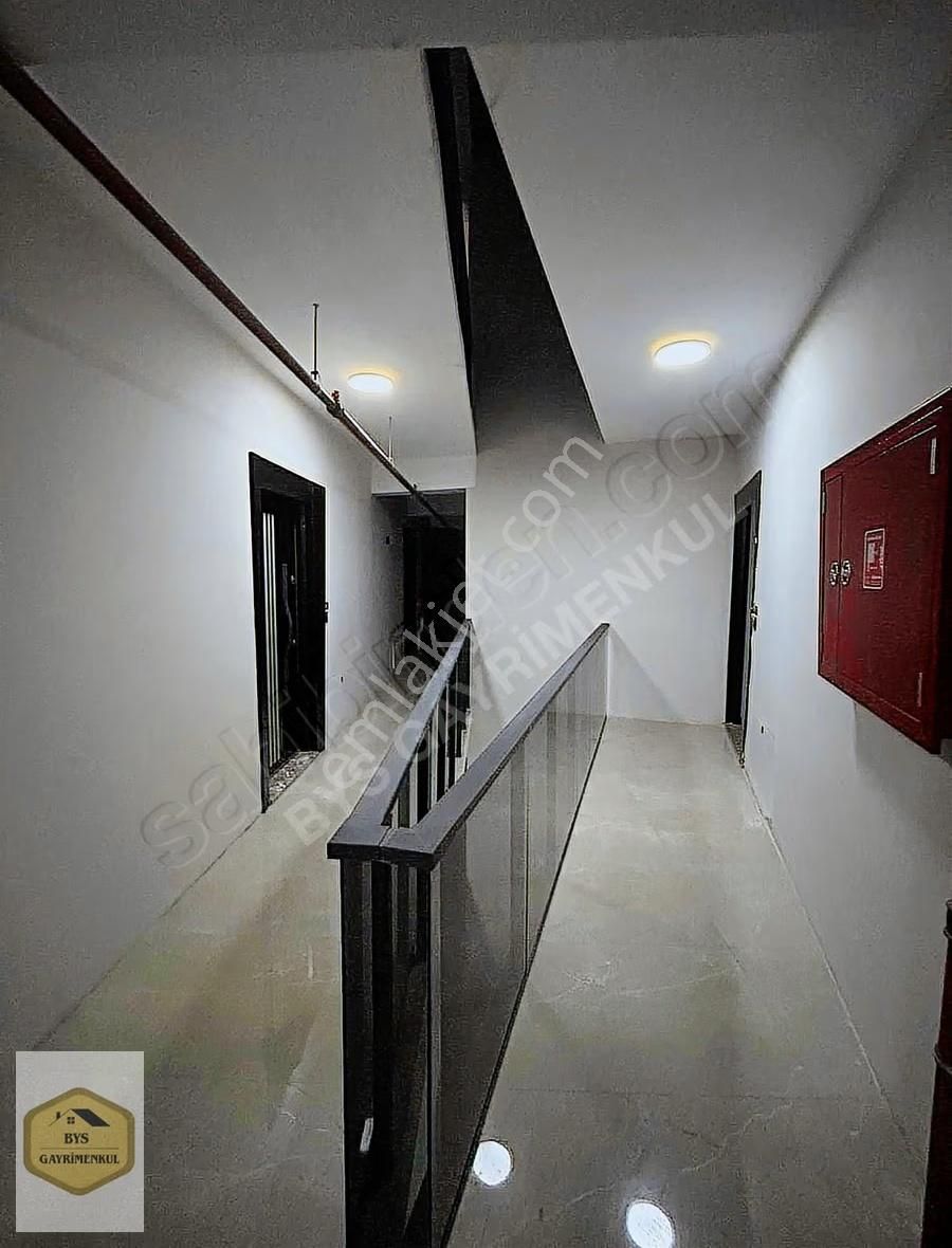 Bys'den Hasanağa Bahçesi Civarı Kiralık Sıfır 1+1 Daire - Görsel 18