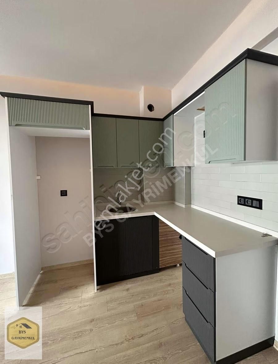 Bys'den Hasanağa Bahçesi Civarı Kiralık Sıfır 1+1 Daire - Görsel 6