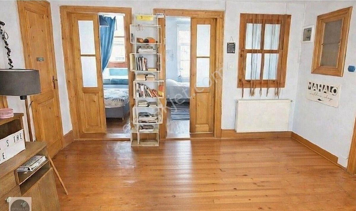 Erkutun'dan, Galata Kulesi Karşısı Serdar-ı Ekrem Sokak'ta Tarihi Asseo Han'da Cumbalı Satılık Konut - Görsel 20