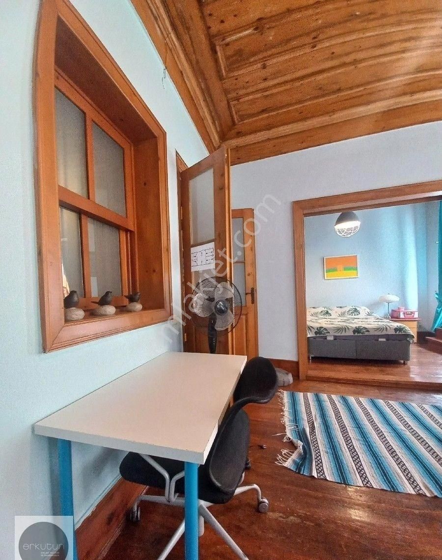 Erkutun'dan, Galata Kulesi Karşısı Serdar-ı Ekrem Sokak'ta Tarihi Asseo Han'da Cumbalı Satılık Konut - Görsel 18