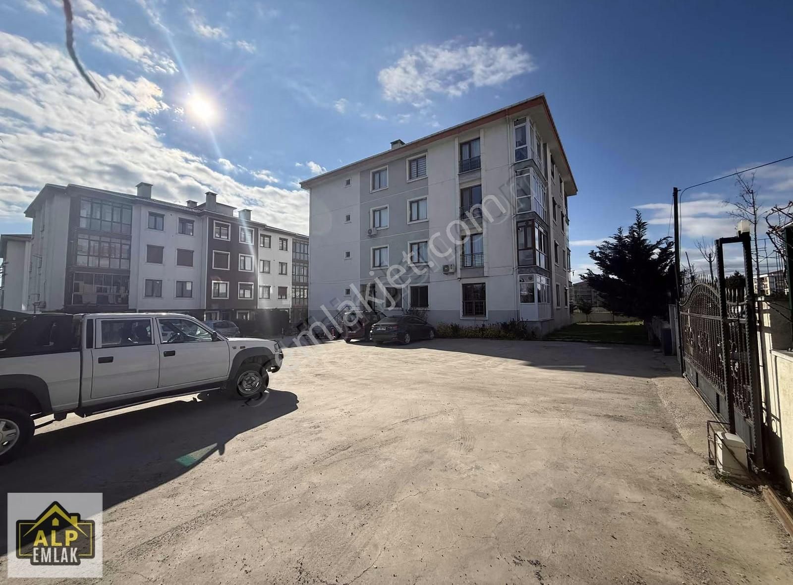 Selimpaşada Geniş Ferah Yüksek Giriş 2+1 Kiralık Daire - Görsel 14