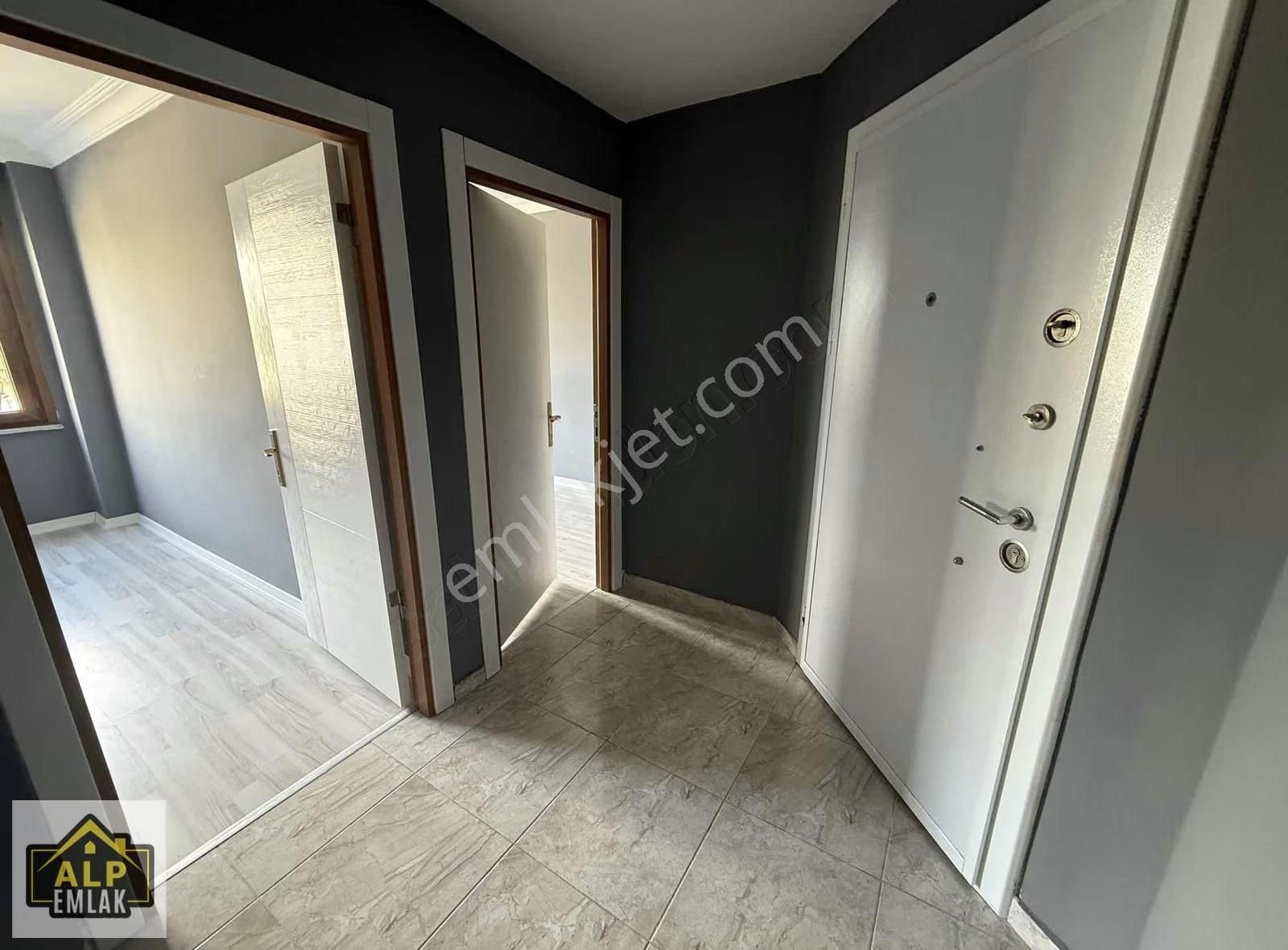 Selimpaşada Geniş Ferah Yüksek Giriş 2+1 Kiralık Daire - Görsel 22