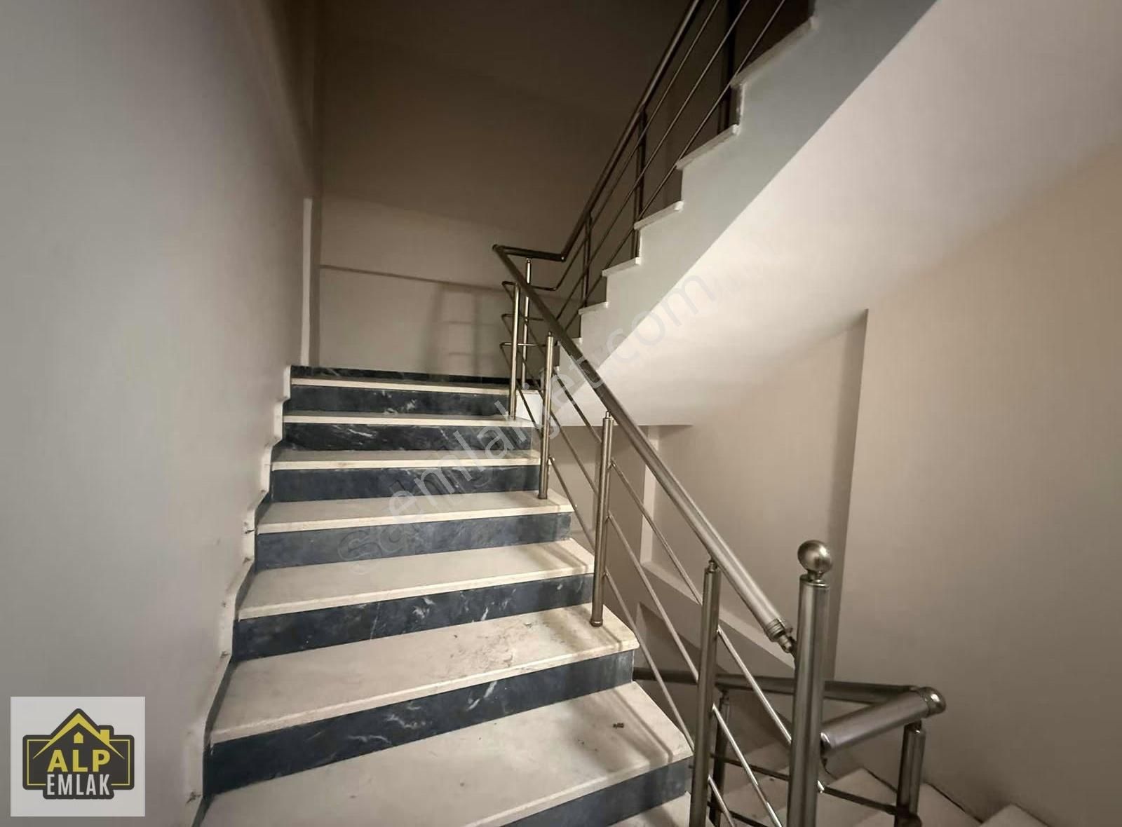 Selimpaşada Geniş Ferah Yüksek Giriş 2+1 Kiralık Daire - Görsel 20