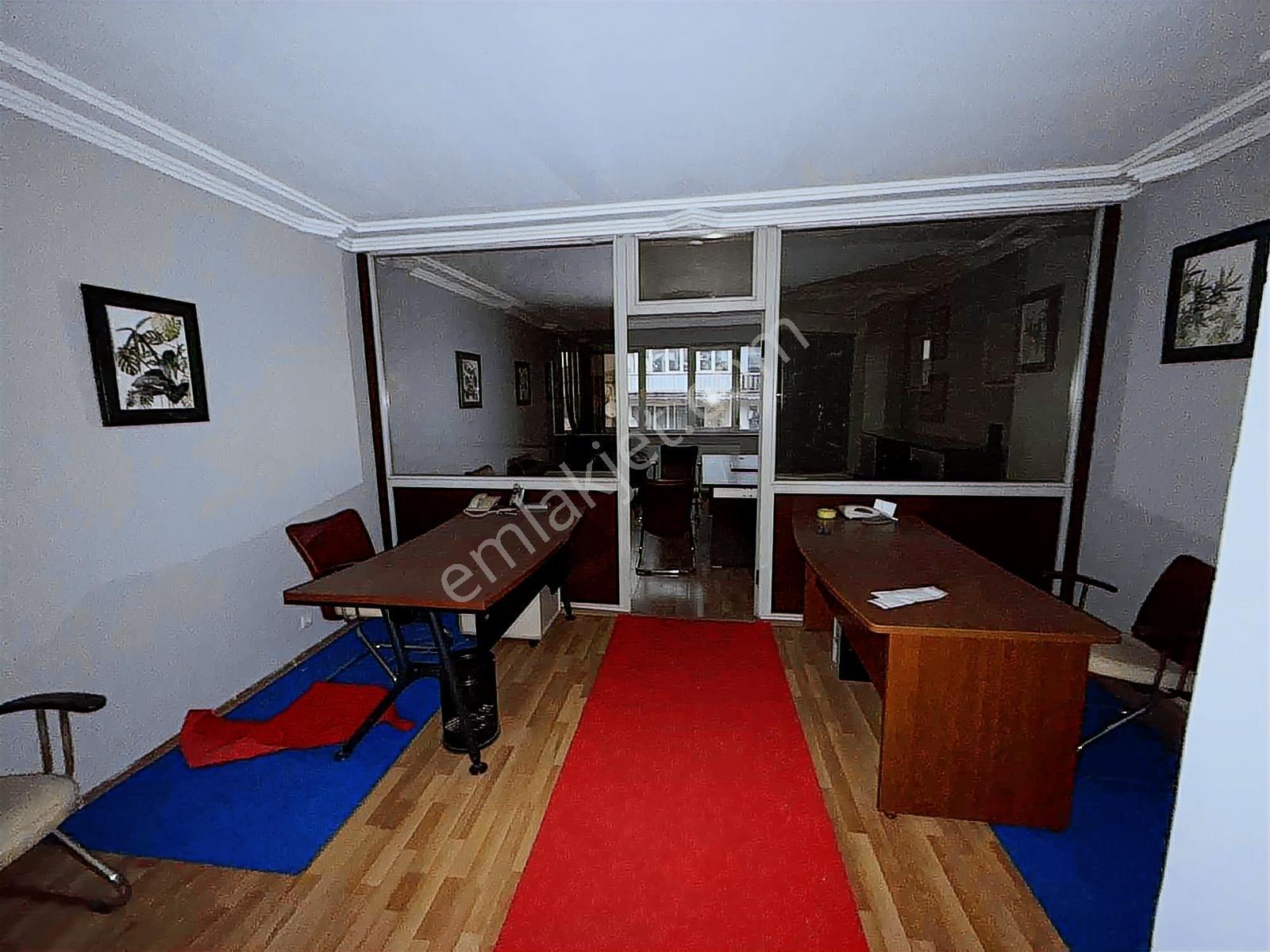 Bm Real Estate Gazcılar Cadde Üzerinde Satılık Eşyalı Ofis - Görsel 16