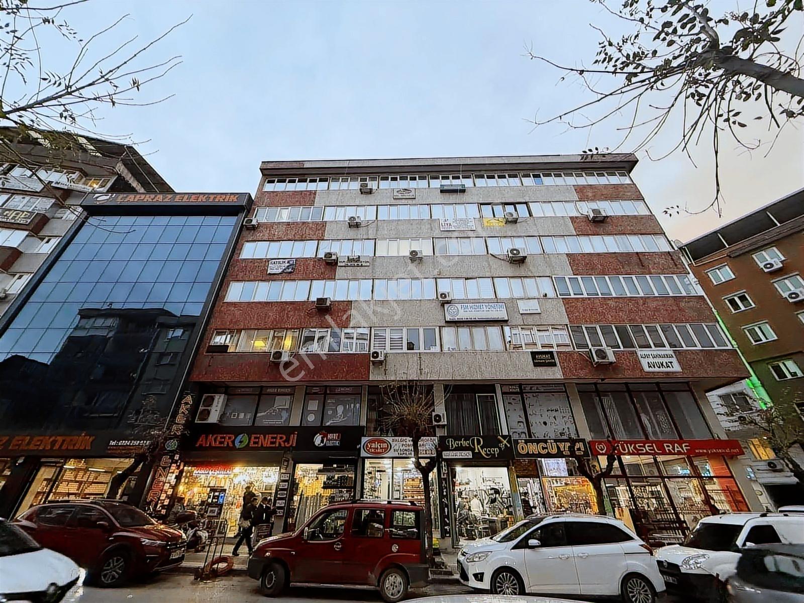 Bm Real Estate Gazcılar Cadde Üzerinde Satılık Eşyalı Ofis