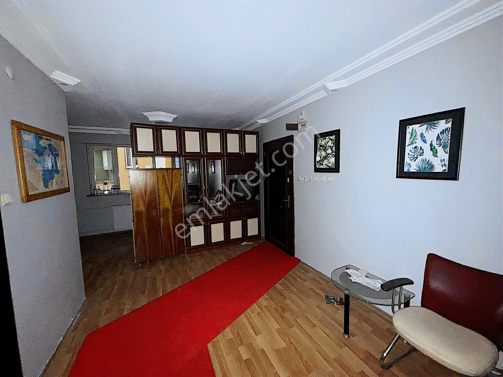 Bm Real Estate Gazcılar Cadde Üzerinde Satılık Eşyalı Ofis - Görsel 8