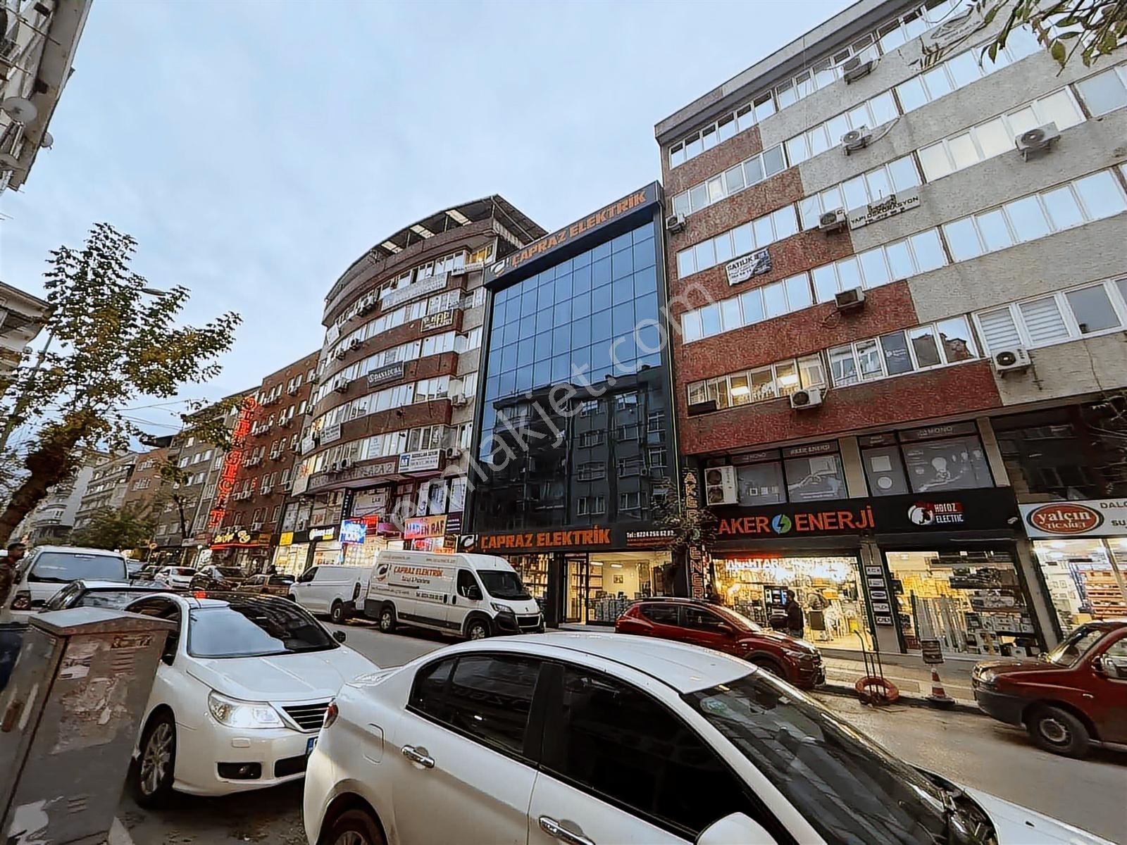 Bm Real Estate Gazcılar Cadde Üzerinde Satılık Eşyalı Ofis - Görsel 3