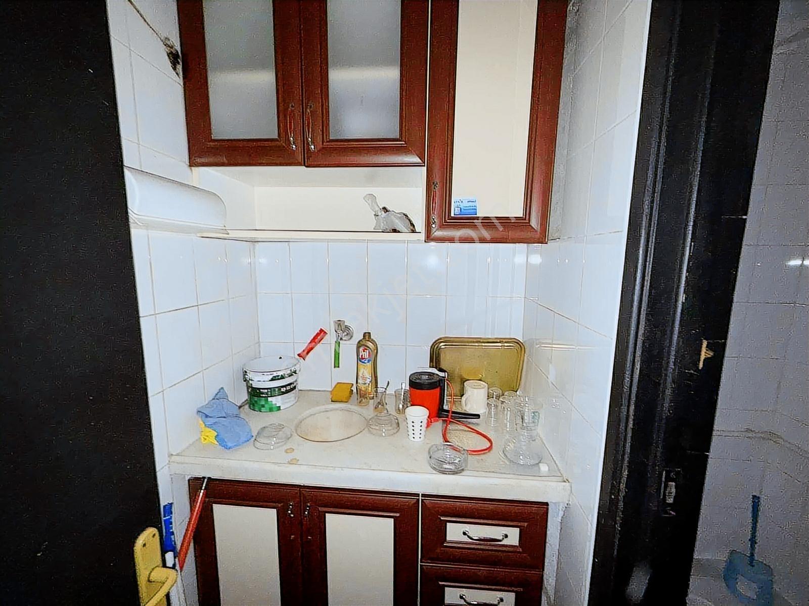 Bm Real Estate Gazcılar Cadde Üzerinde Satılık Eşyalı Ofis - Görsel 13