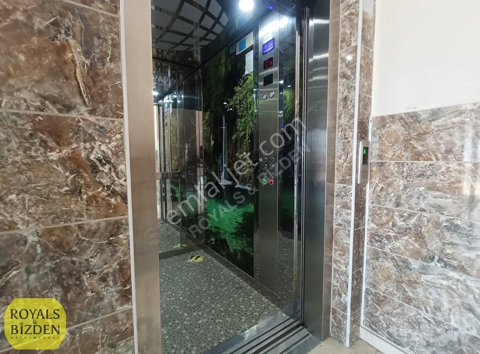 Karatay Saraçoğlu Cad. Cepheli Kızartma Balkonlu 3+1 Geniş Daire - Görsel 24